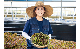 ‘나만 왜?’ 연이은 실패 극복한 ‘부여군 1등 상추 농가’